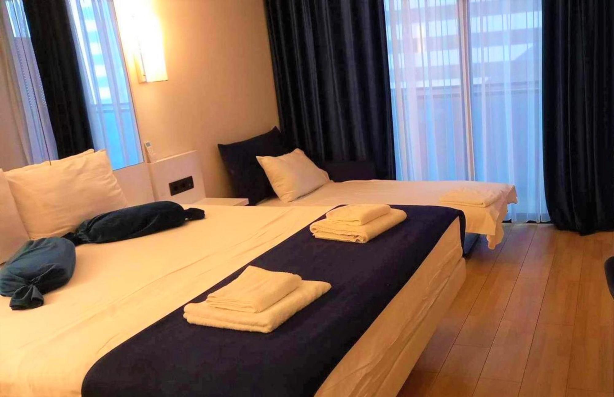 Elegance Sea View Aparthotel In Orbi City Batumi Eksteriør bilde